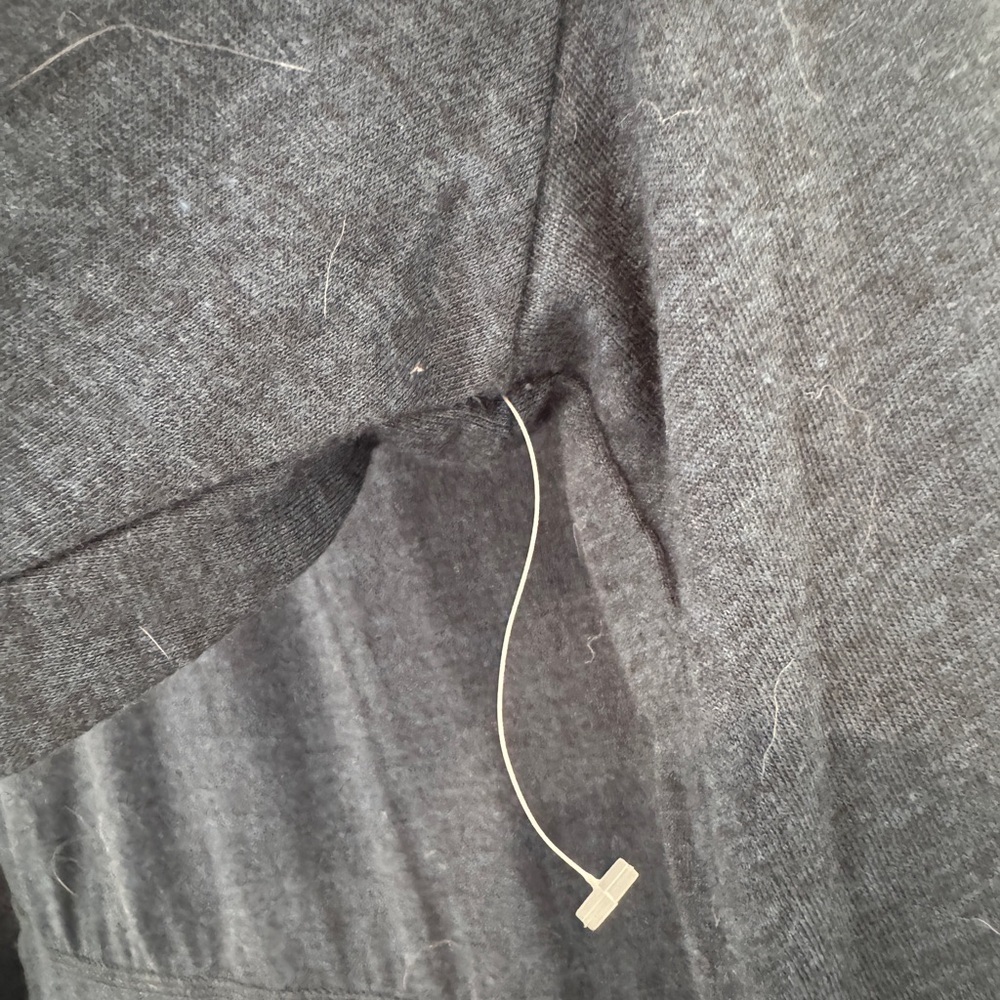 Threads for Thought Men’s 3XL Lightweight Hoodie | Navy | New - Picture 4 of 4